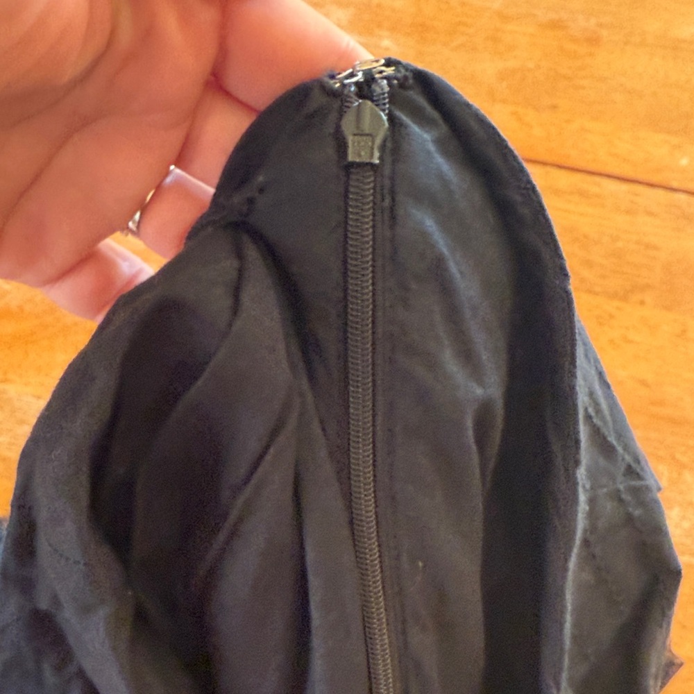 GAP Black Skirt - Picture 4 of 7